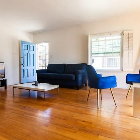 Spacious 2 Bedroom Unit With Fireplace F